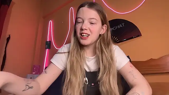 -veranito- online show from 12-19-25, 03:02