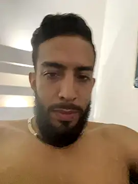 Snapshot of Alessandro__Rossi chatting on 09-17-25, 02:19 Alessandro  Rossi online show from 09-17-25, 02:19