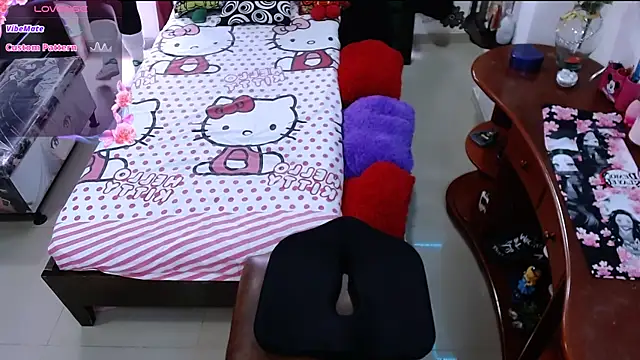 lufek23 online show from 01-08-25, 07:45