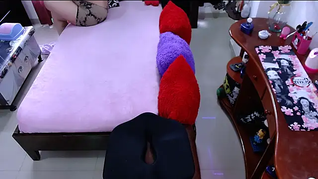 lufek23 online show from 01-26-25, 01:36