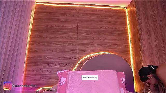 danna berlin  online show from 03-06-26, 08:27