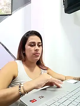 Latina sexy1 online show from 03-21-25, 01:45
