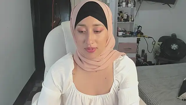 Snapshot of adila_anich chatting on 01-07-25, 03:24 adila anich online show from 01-07-25, 03:24