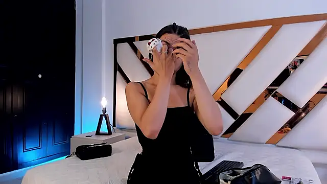 Aron cruz online show from 03-04-26, 01:39