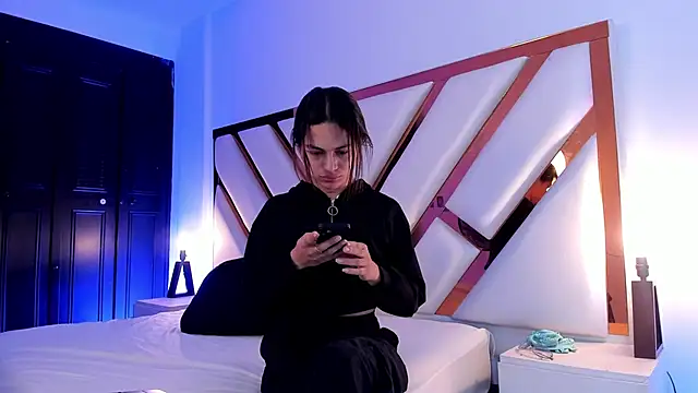 Aron cruz online show from 05-30-26, 01:30