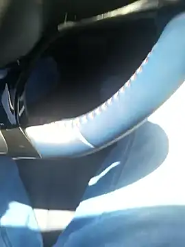 Snapshot of N-lS chatting on 03-05-26, 02:57 N-lS online show from 03-05-26, 02:57