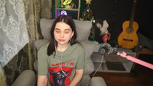 delicatedBailey online show from 07-25-26, 11:41