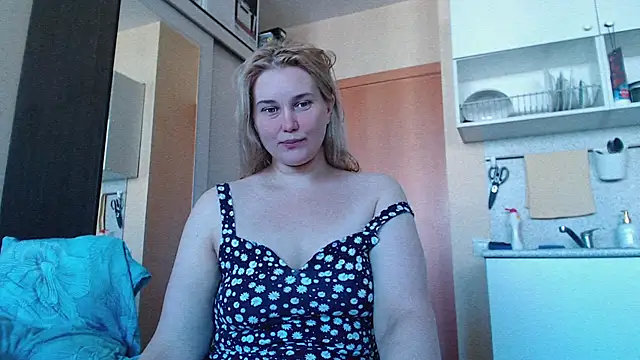 Snapshot of mmmPinUpGirl chatting on 07-16-26, 07:58 mmmPinUpGirl online show from 07-16-26, 07:58