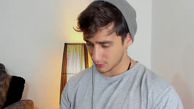 Snapshot of AlexRivera6 chatting on 11-22-25, 08:52 AlexRivera6 online show from 11-22-25, 08:52