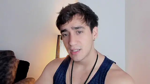 Snapshot of AlexRivera6 chatting on 11-27-25, 05:04 AlexRivera6 online show from 11-27-25, 05:04