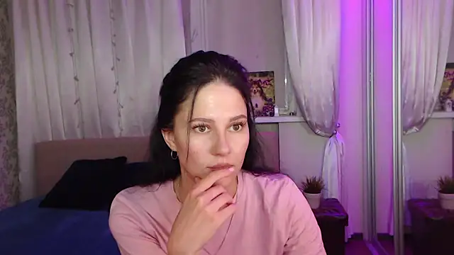 Snapshot of Zlata888 chatting on 10-03-25, 02:47 Zlata888 online show from 10-03-25, 02:47