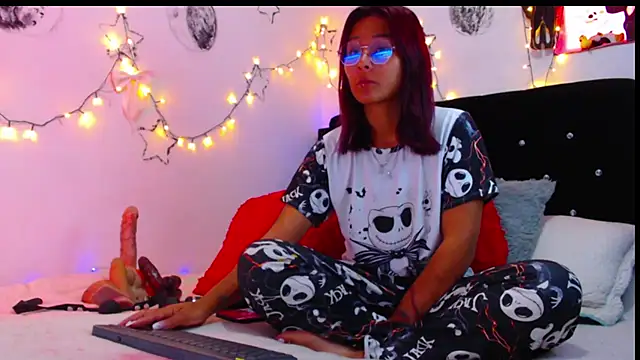 Snapshot of Sofynix chatting on 01-09-25, 02:18 Sofynix online show from 01-09-25, 02:18