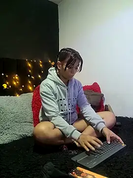 Snapshot of Sofynix chatting on 03-21-25, 03:44 Sofynix online show from 03-21-25, 03:44