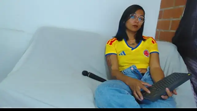 Sofynix online show from 06-17-26, 03:46