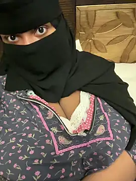 Snapshot of Submissive_Arab chatting on 03-01-25, 10:53 Submissive Arab online show from 03-01-25, 10:53