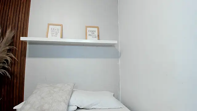 LANA-JONNES online show from 01-19-26, 04:16