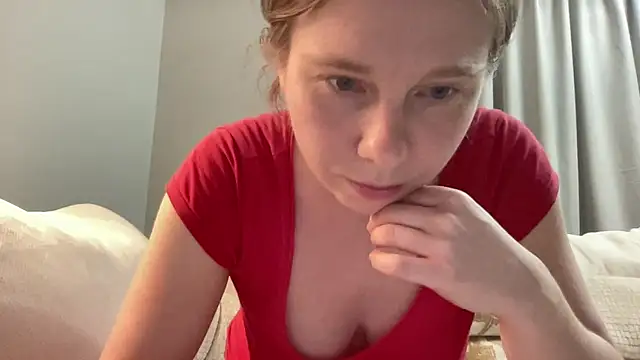 SweetLucy96 online show from 04-14-26, 09:54