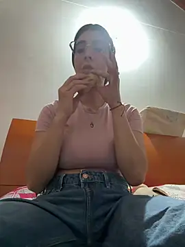  Niah  online show from 01-10-26, 12:45