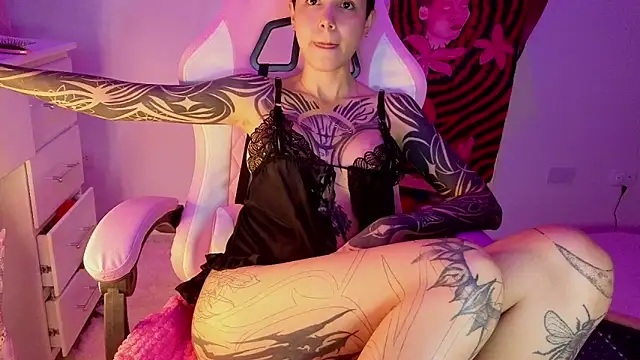 goddess vee  online show from 04-15-26, 05:47