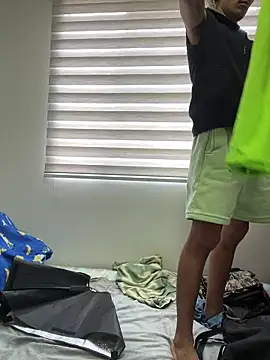 sorry-mom69 online show from 04-18-26, 05:50