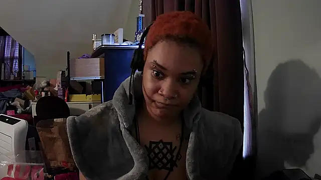 Snapshot of nickytheehawtie chatting on 04-28-26, 06:24 nickytheehawtie online show from 04-28-26, 06:24