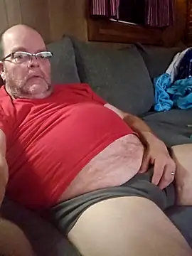Snapshot of mrwizard4570 chatting on 04-15-26, 03:35 mrwizard4570 online show from 04-15-26, 03:35
