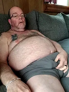 Snapshot of mrwizard4570 chatting on 04-30-26, 12:11 mrwizard4570 online show from 04-30-26, 12:11