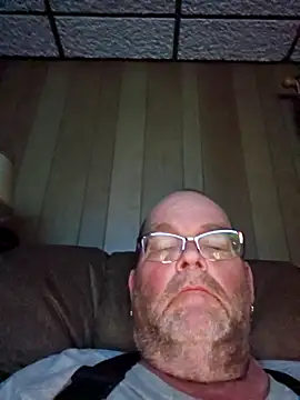 Snapshot of mrwizard4570 chatting on 05-04-26, 04:41 mrwizard4570 online show from 05-04-26, 04:41