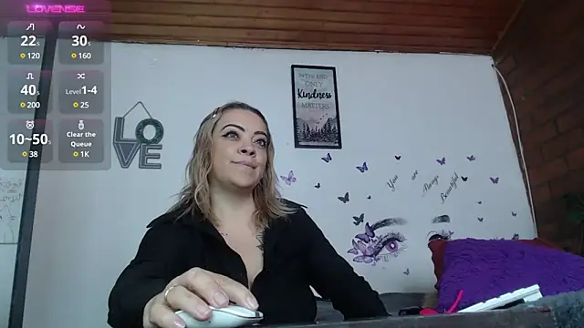 LIila28six online show from 01-11-25, 07:49