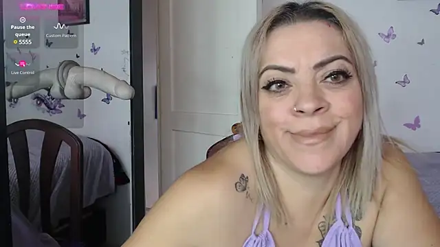 Snapshot of LIila28six chatting on 01-27-25, 02:13 LIila28six online show from 01-27-25, 02:13