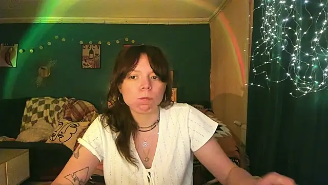 Snapshot of ClancyMorissey chatting on 05-21-26, 08:38 ClancyMorissey online show from 05-21-26, 08:38