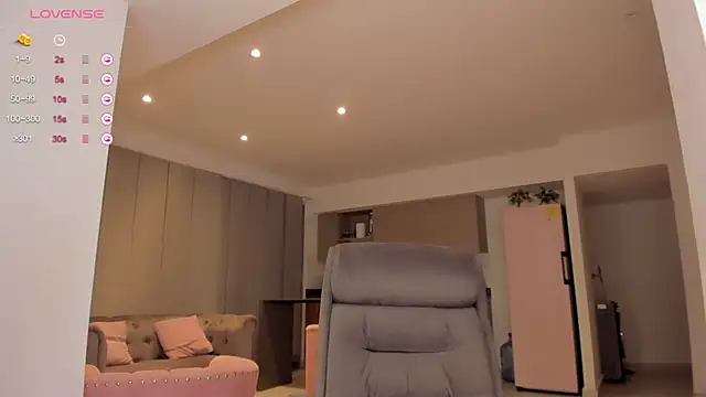 sofiia piink online show from 11-22-25, 11:37