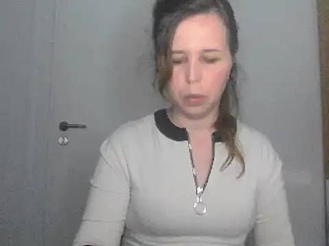 Snapshot of loveis007 chatting on 03-10-25, 09:29 loveis007 online show from 03-10-25, 09:29