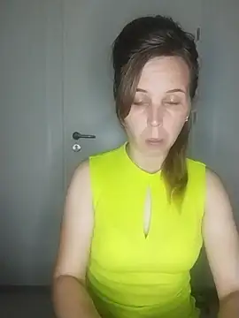 Snapshot of loveis007 chatting on 09-19-25, 09:15 loveis007 online show from 09-19-25, 09:15