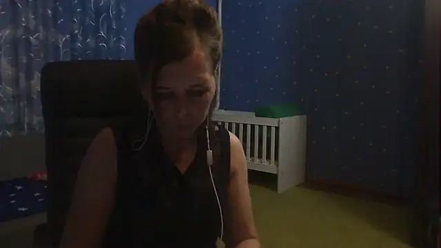 Snapshot of loveis007 chatting on 10-30-25, 08:42 loveis007 online show from 10-30-25, 08:42