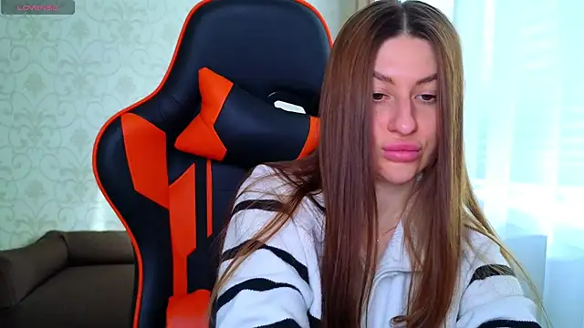 Snapshot of Elishka_ chatting on 05-01-26, 05:45 Elishka online show from 05-01-26, 05:45