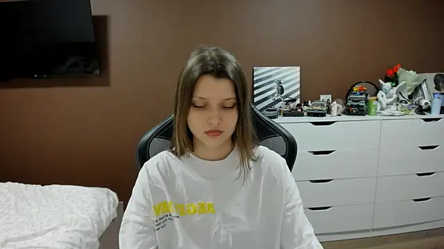 SoniNesti online show from 03-26-26, 02:44