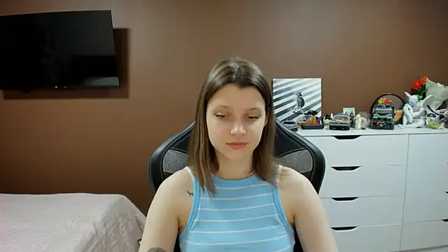 SoniNesti online show from 04-15-26, 02:46