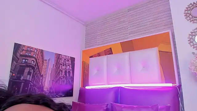 ShaniaBrownn online show from 11-27-25, 08:00