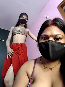 cutee  crazy online show from 04-04-26, 02:03