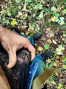 Snapshot of Boring_one chatting on 10-06-25, 12:57 Boring one online show from 10-06-25, 12:57