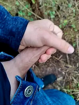 Snapshot of Boring_one chatting on 10-22-25, 12:49 Boring one online show from 10-22-25, 12:49