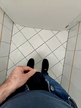 Snapshot of Boring_one chatting on 03-09-26, 03:27 Boring one online show from 03-09-26, 03:27