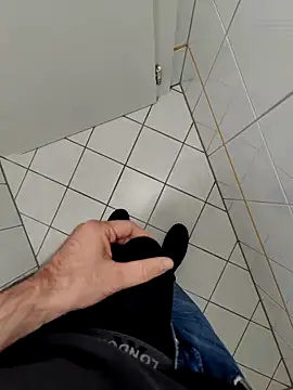 Snapshot of Boring_one chatting on 03-13-26, 11:39 Boring one online show from 03-13-26, 11:39