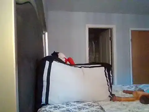 MSweetLindaParks online show from 02-01-25, 05:37