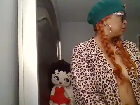 MSweetLindaParks online show from 03-22-25, 09:13