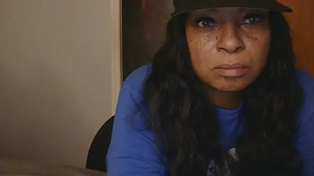 MSweetLindaParks online show from 11-30-25, 11:42