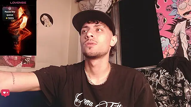 Snapshot of Apolo_S chatting on 11-27-25, 04:14 Apolo S online show from 11-27-25, 04:14