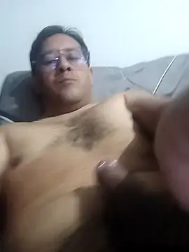 Snapshot of Yimicito chatting on 07-21-26, 06:27 Yimicito online show from 07-21-26, 06:27