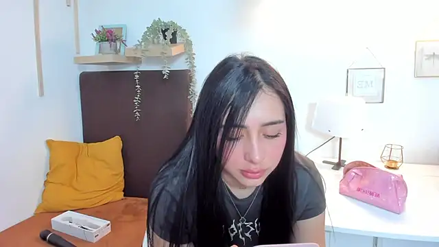 isabella jade online show from 03-18-25, 12:38